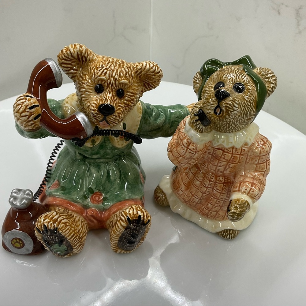 BEARWARE POTTERY SALT and Pepper Shakers, Boyds Bears Edition 2E Numbered